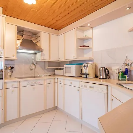 Haus Padrun 5 Apartamento